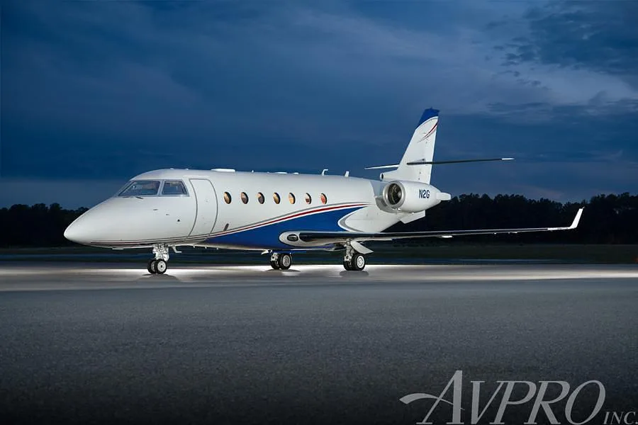 Exterior view of a 2006 Gulfstream, N2G.