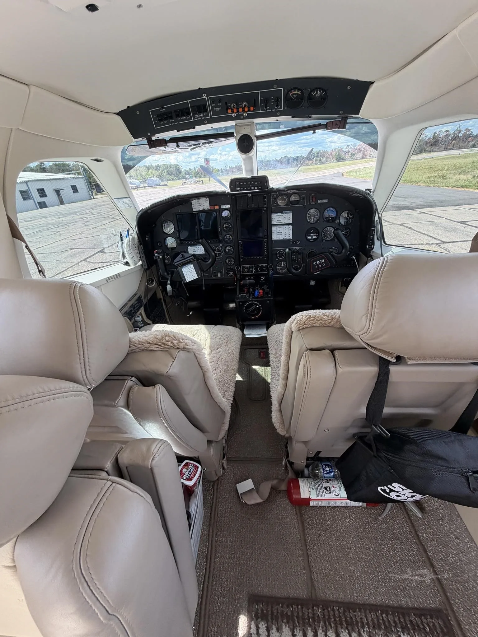 Cabin interior of a 1991 DAHER TBM 700.