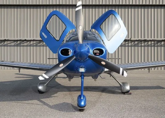 Exterior view of a 2025 Cirrus SR22-G7, N35PE.