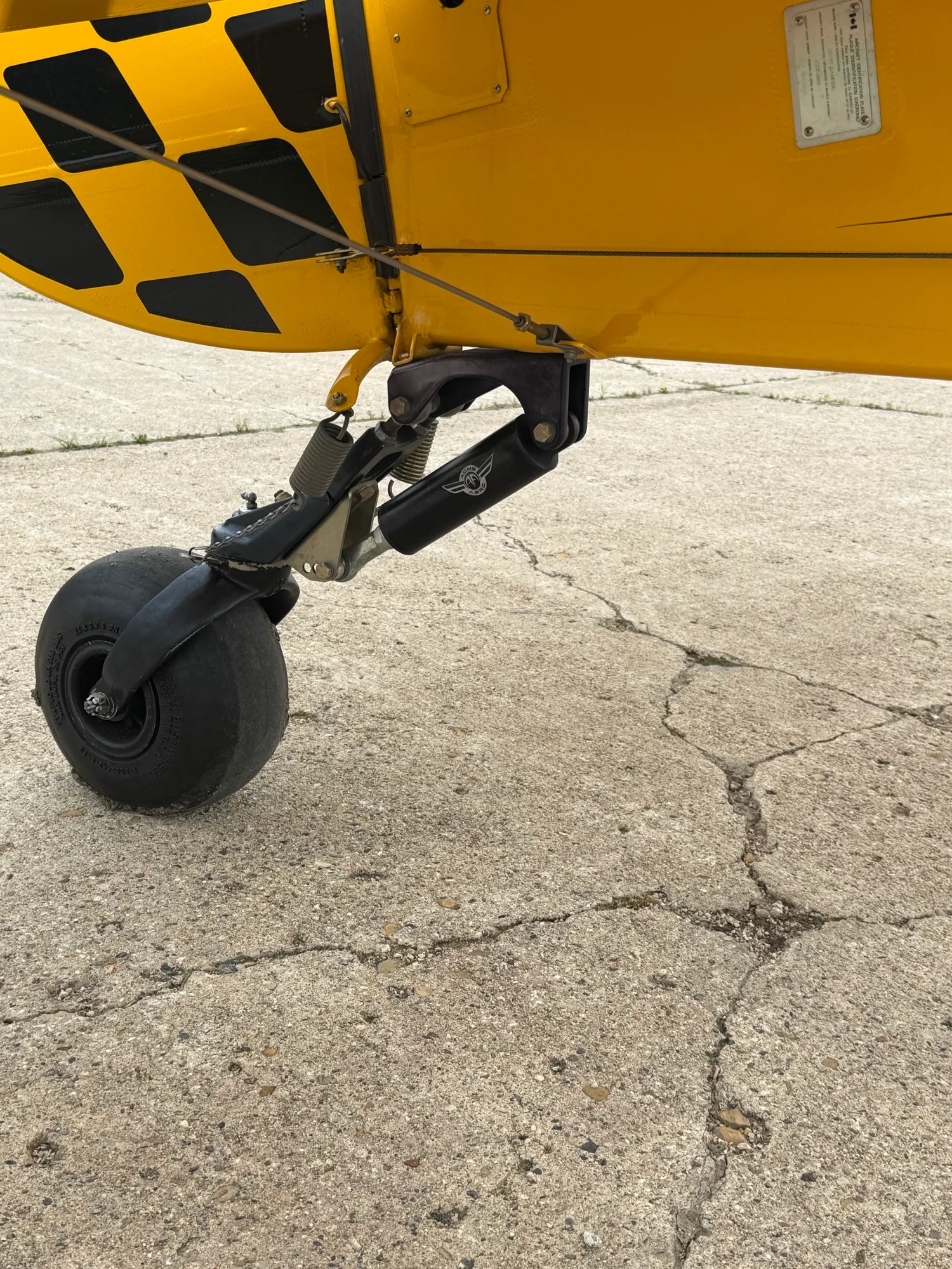 Exterior view of a 2020 CubCrafters Carbon Cub EX-3.