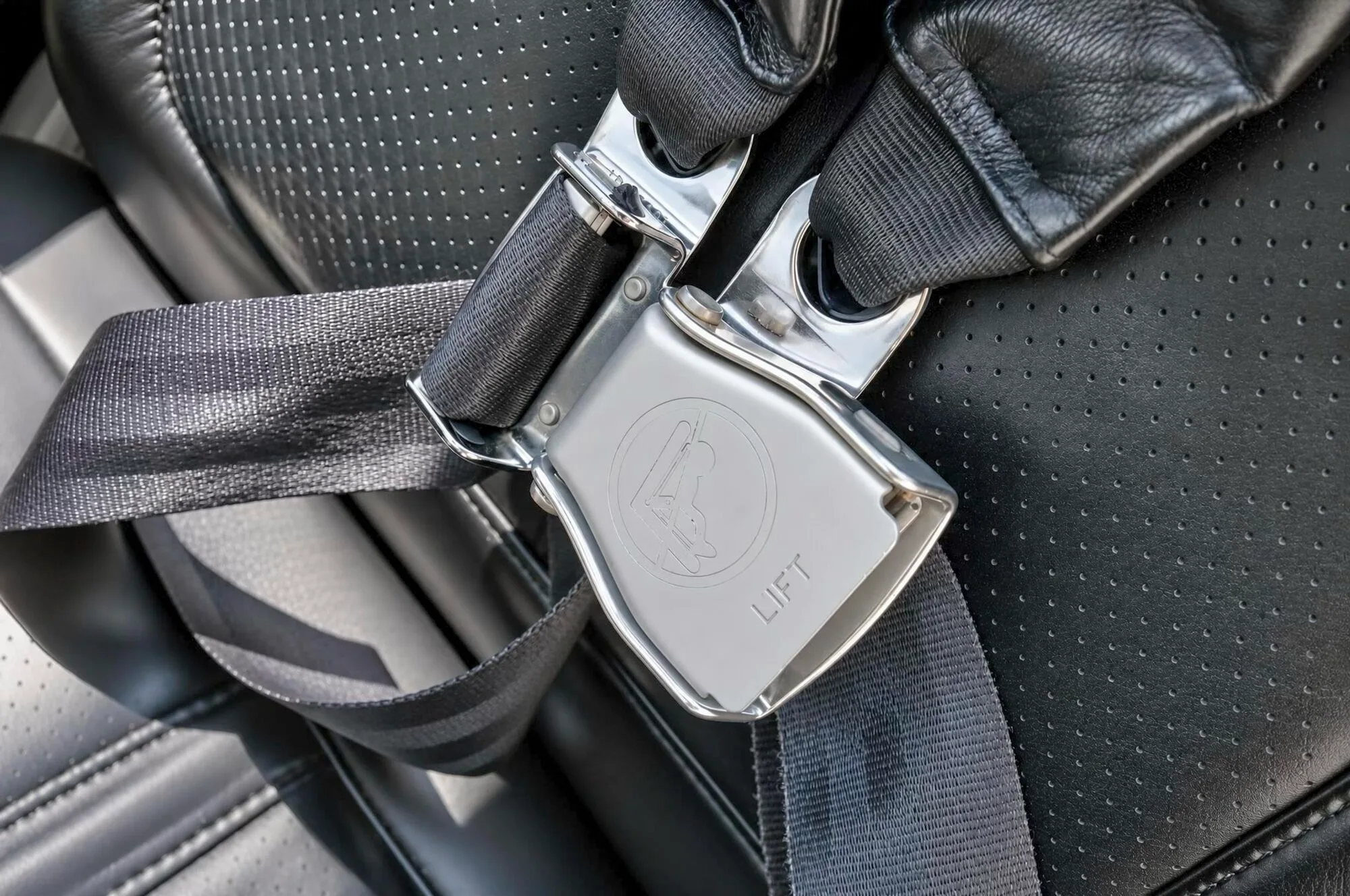 Cabin interior of a 2019 Cirrus SR20 G6.