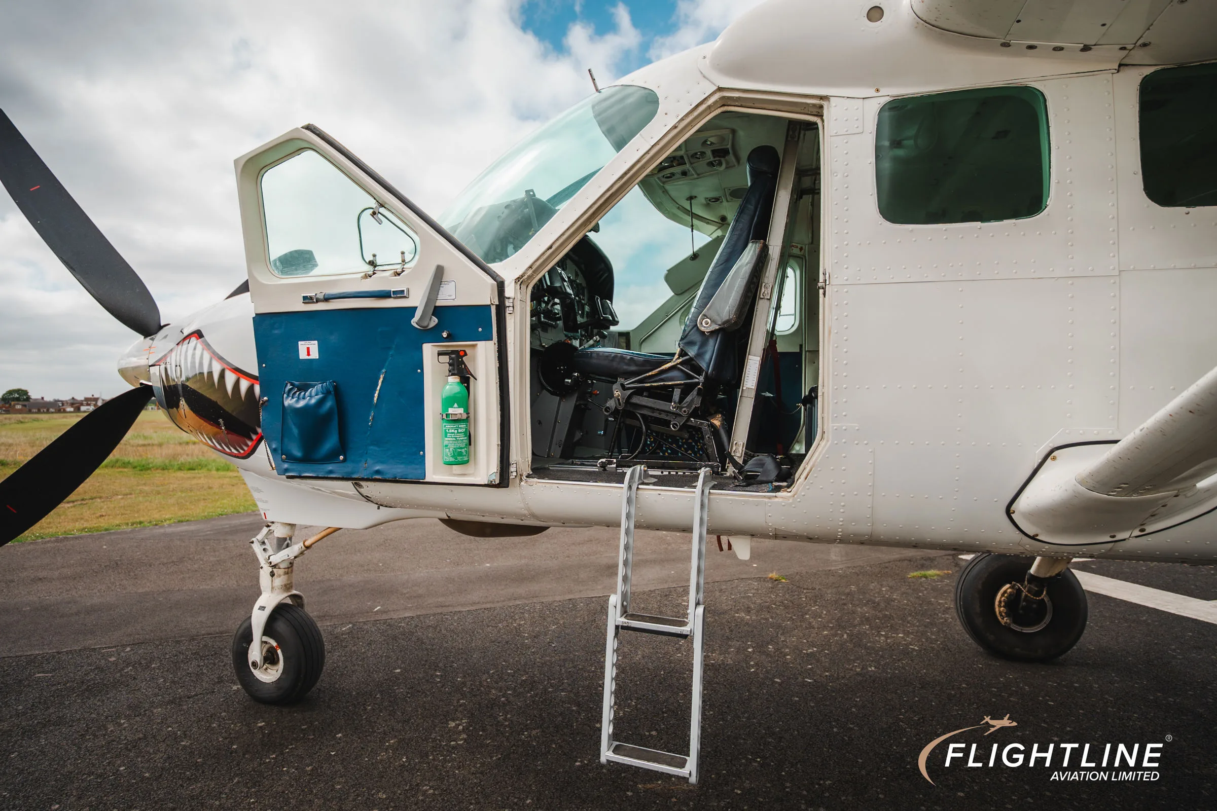 Exterior view of a 1997 Cessna 208 Supervan 900.