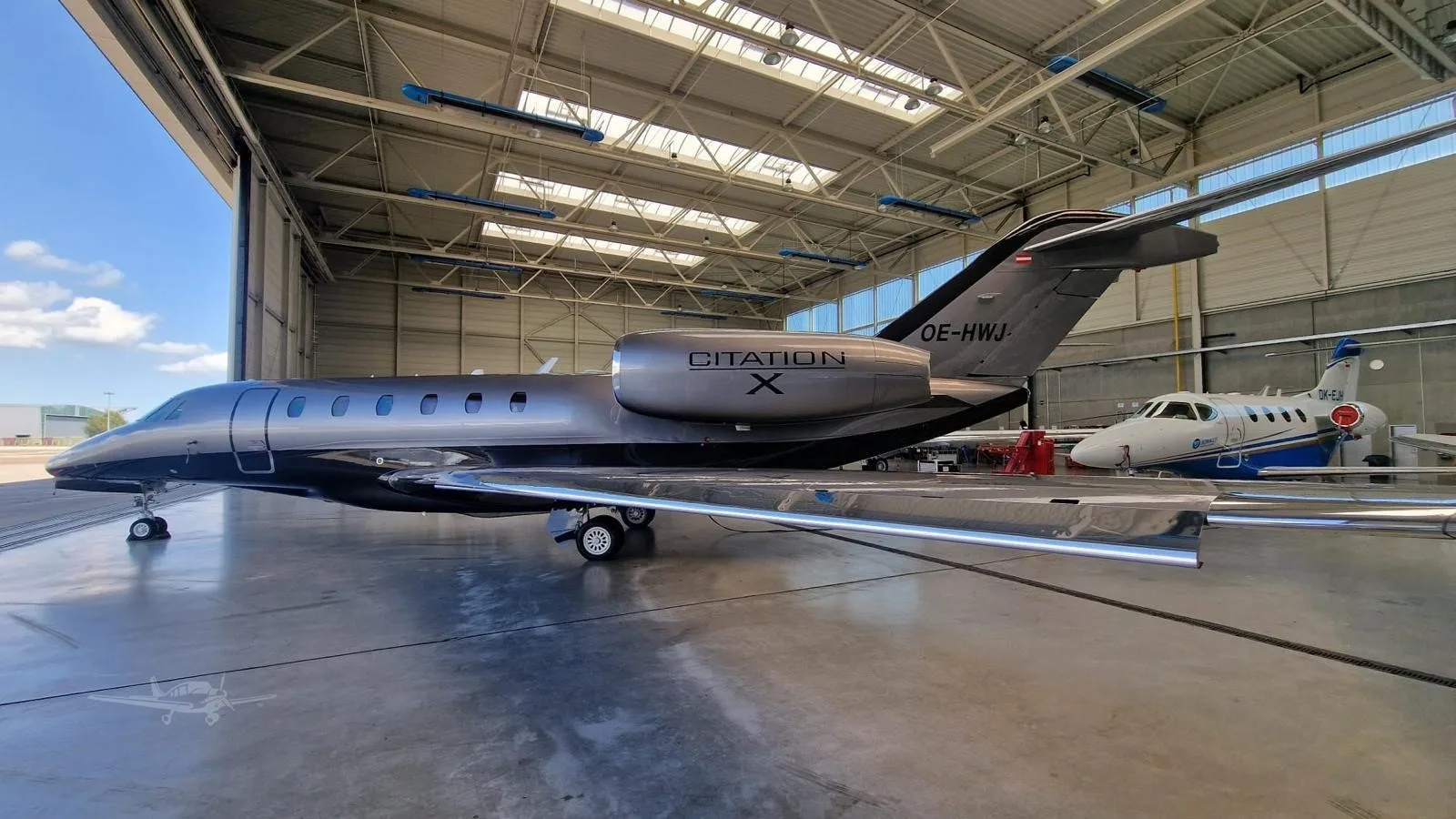 Exterior view of a 2006 CESSNA CITATION X, OE-HWJ.