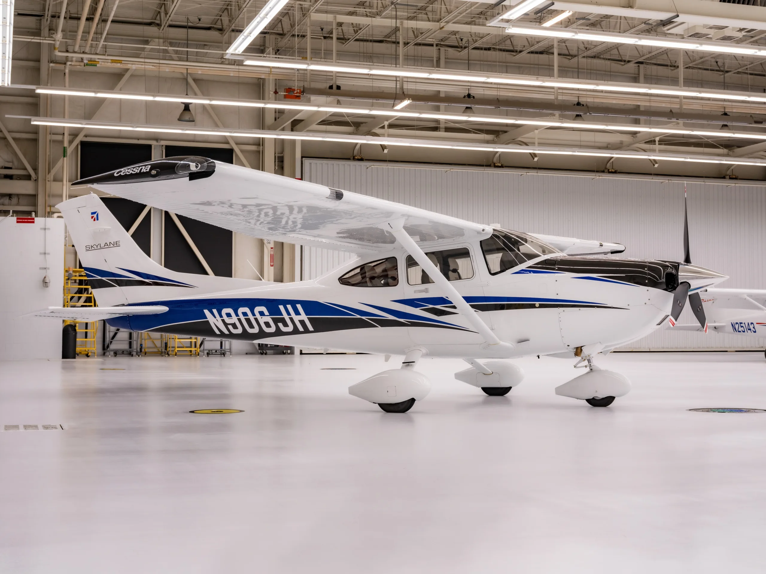 Exterior view of a 2025 Cessna 182 T.