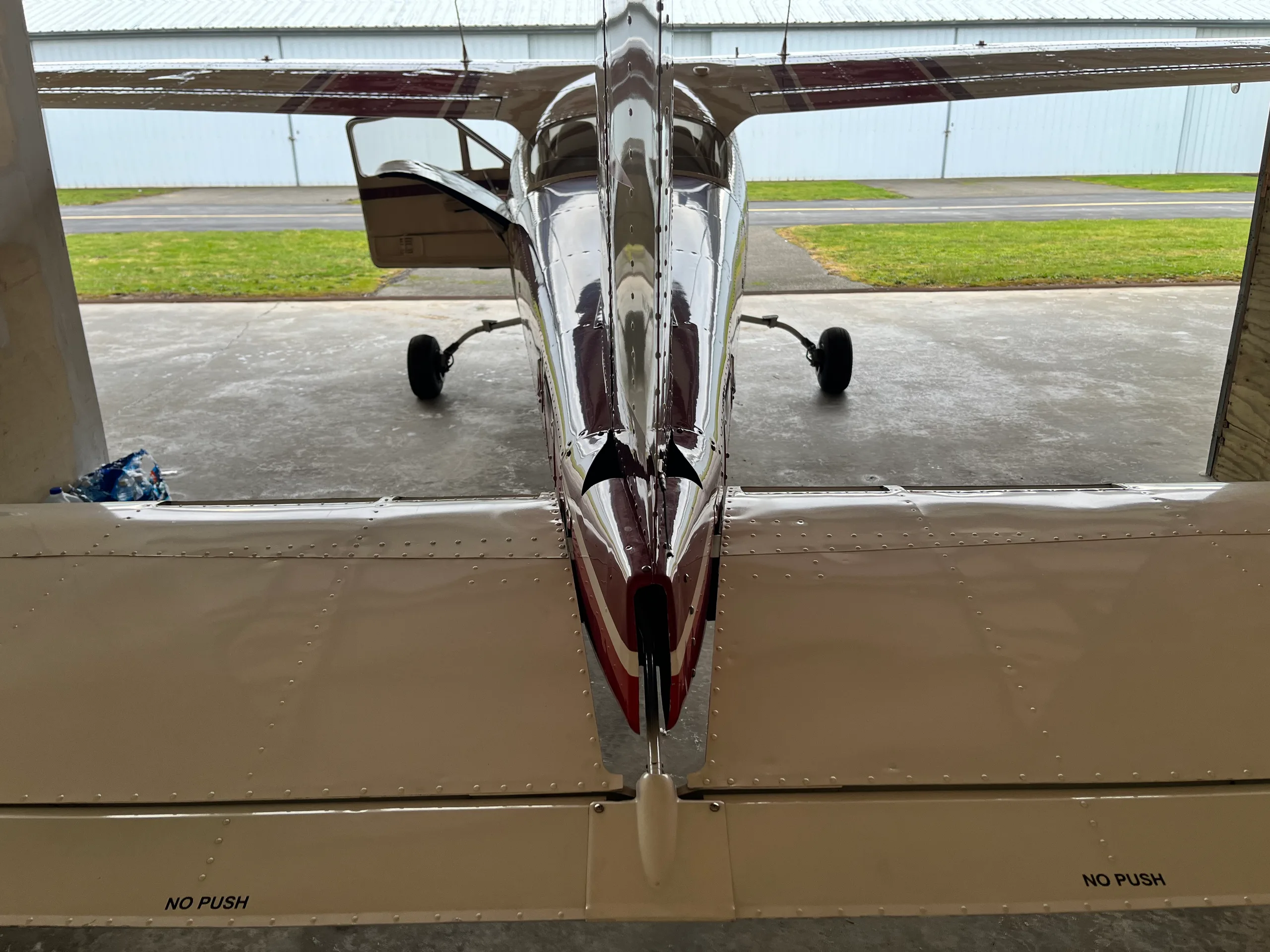 Exterior view of a 1976, N908SC.