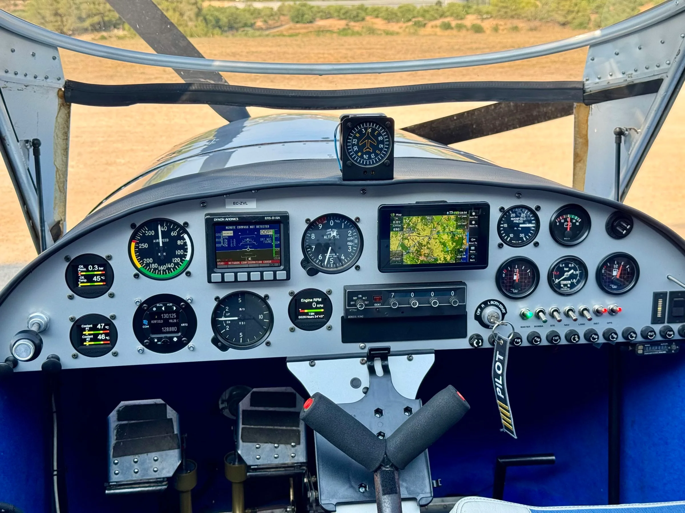 Cockpit and instrument panel of a 2007 Zenair CH-601 Zodiac HD.