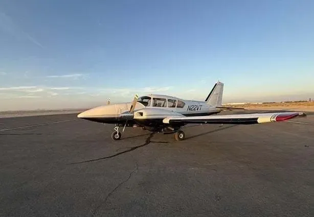 Exterior view of a 1971 Piper PA-23-250 Aztec E.