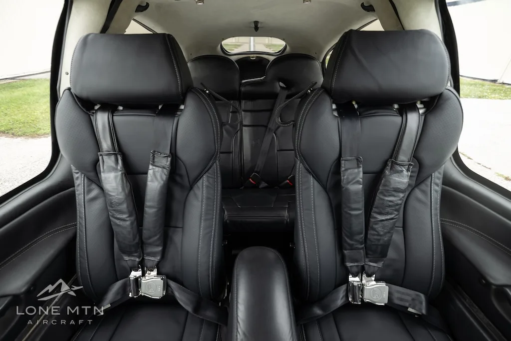 Cabin interior of a 2016 Cirrus SR22 G5 GTS.