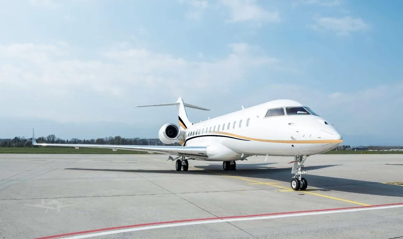 Marketing image of a 2005 BOMBARDIER GLOBAL EXPRESS XRS.