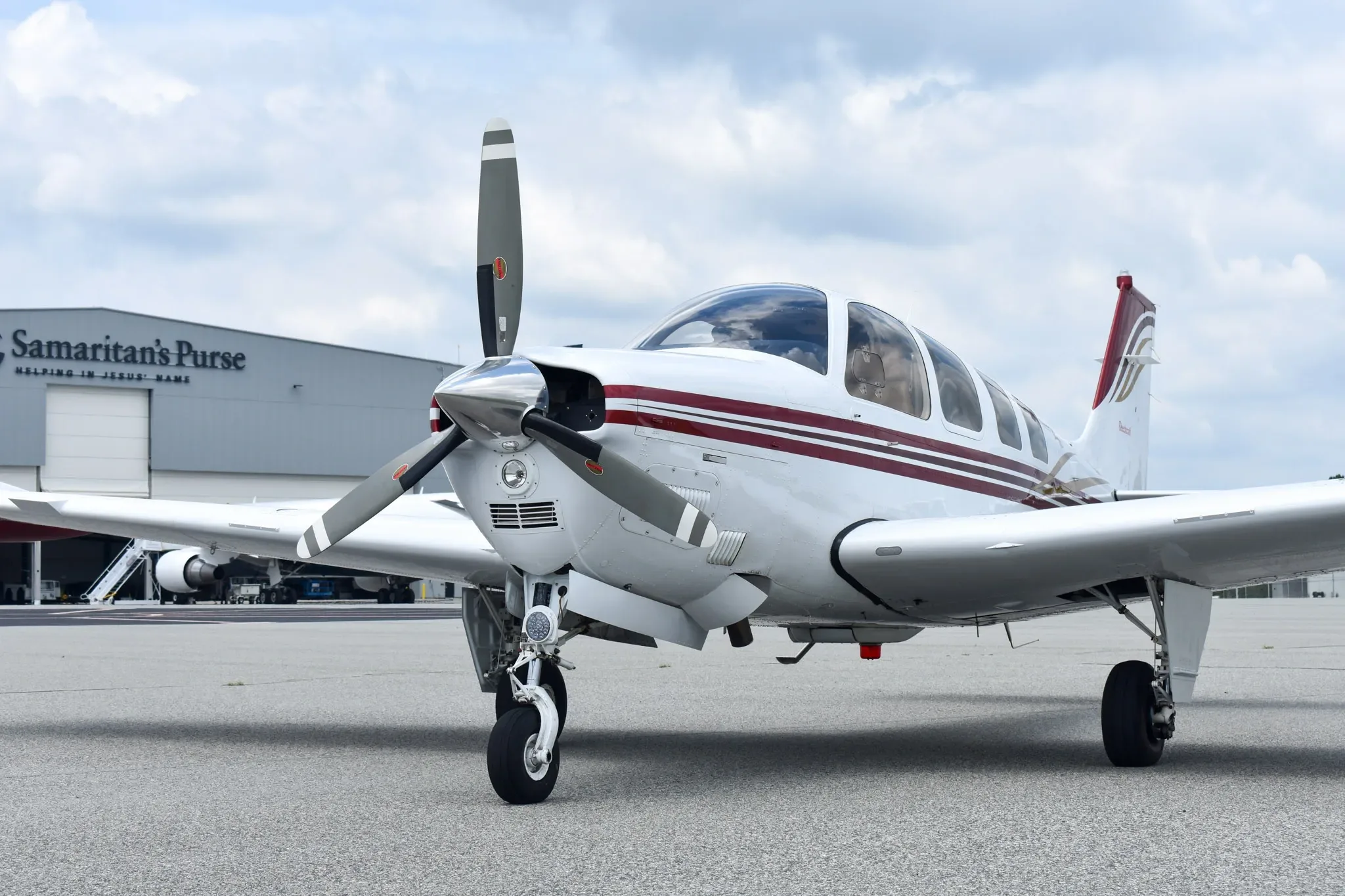 Exterior view of a 1989 Beechcraft Bonanza, N222JW.