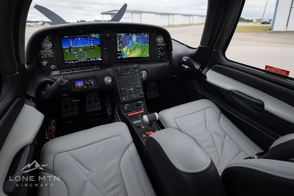 Avionics suite of a 2023 Cirrus SR22T G6 GTS.