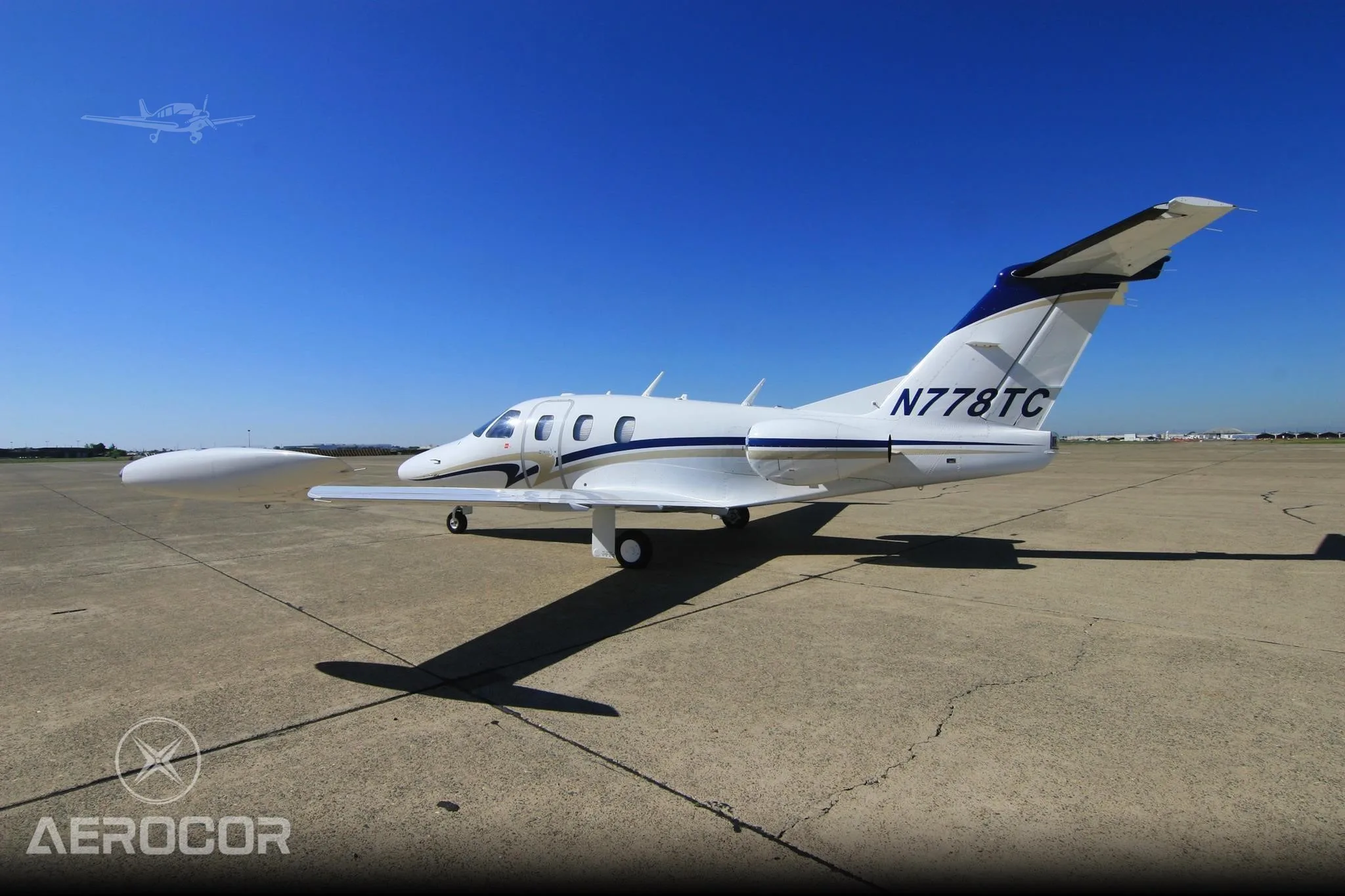 Exterior view of a 2007 ECLIPSE 500, N778TC.