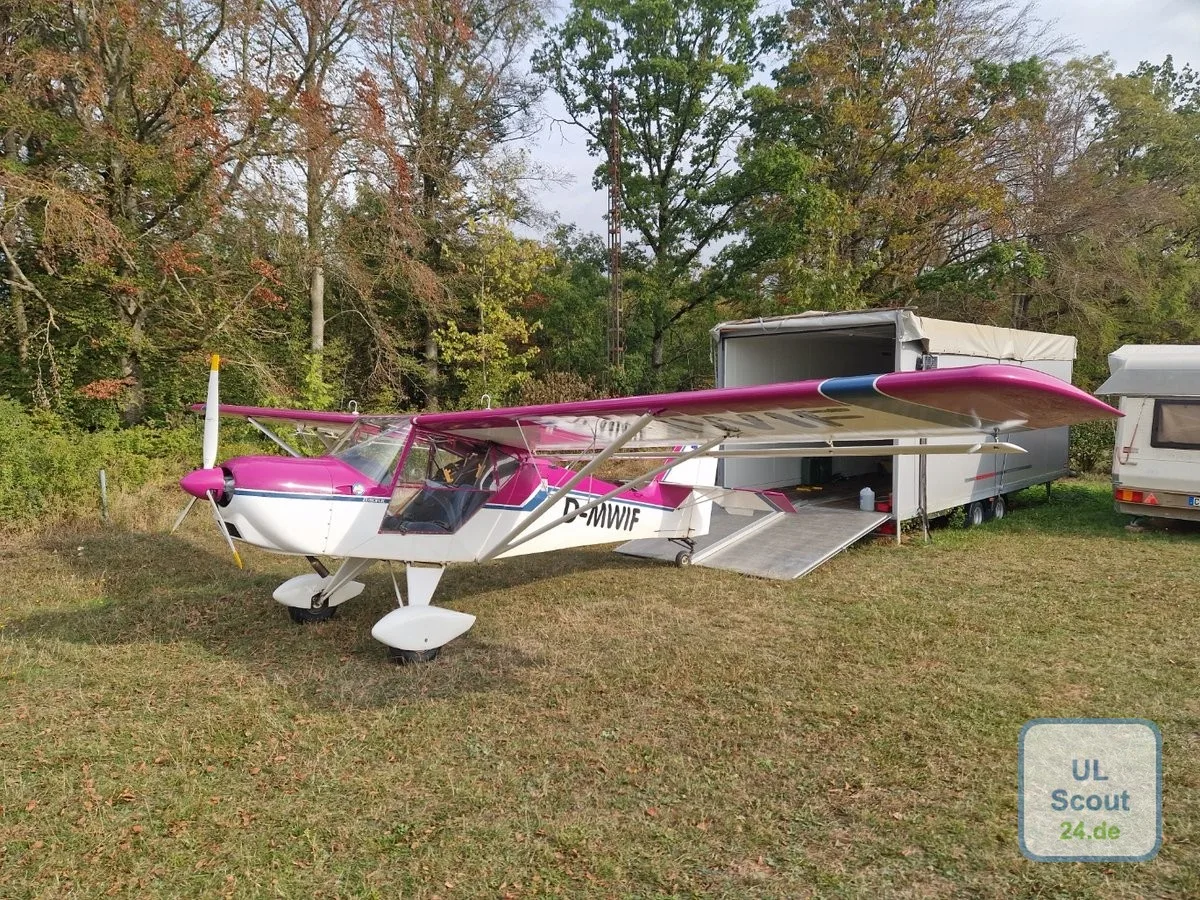 Exterior view of a 1995 Aeropro Eurofox, D-MWIF.
