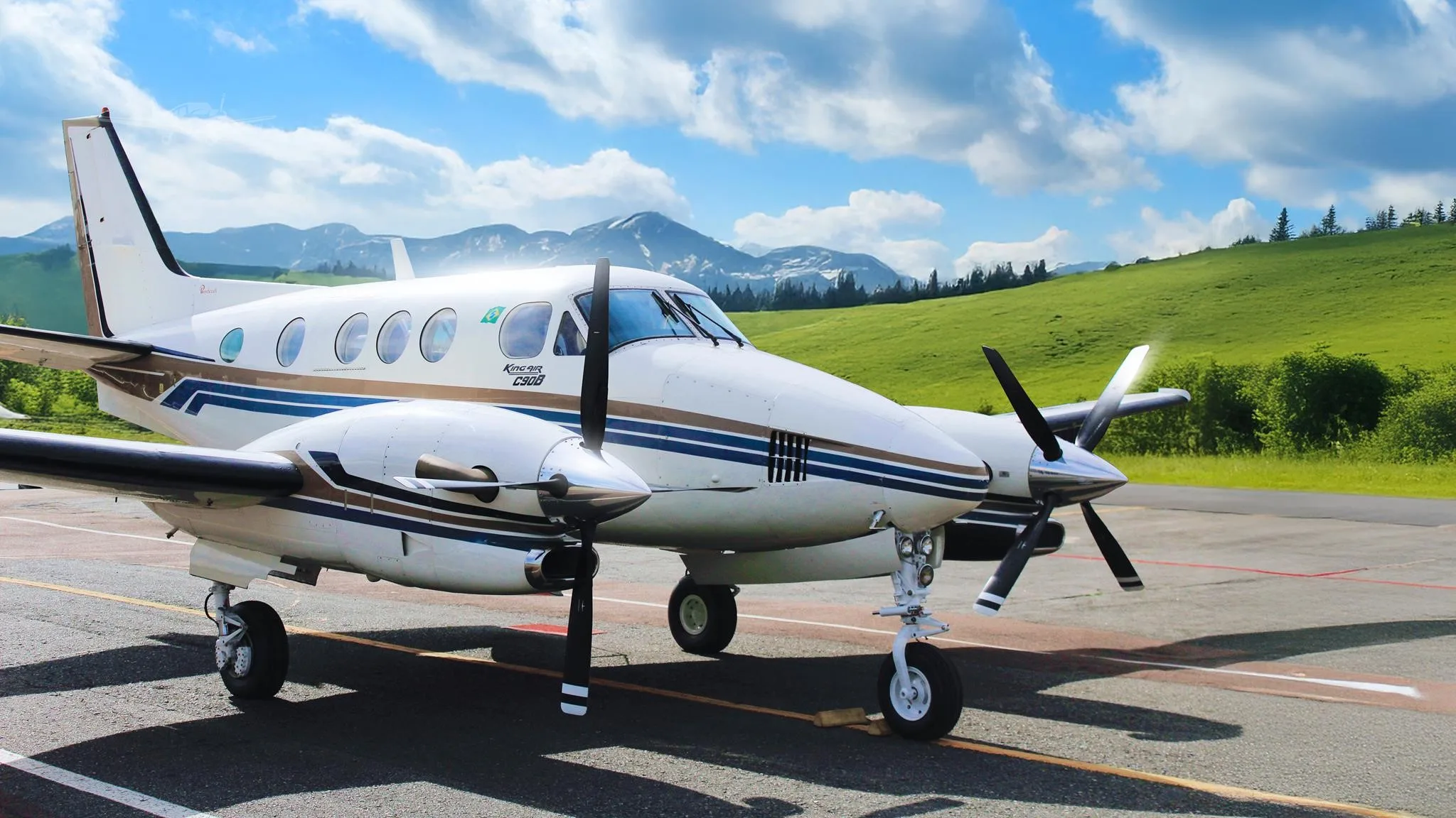 Exterior view of a 1997 BEECHCRAFT KING AIR C90B, PTFCM.