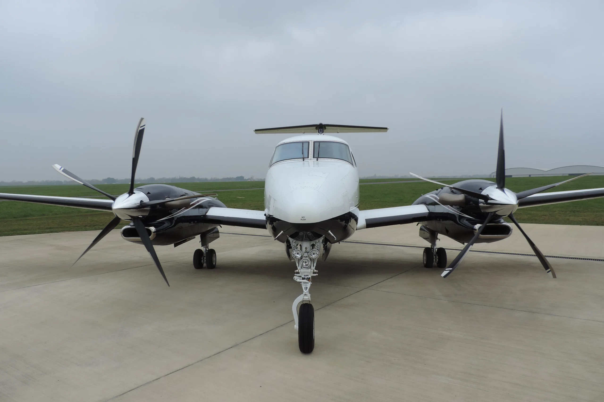 Exterior view of a 2010 Beechcraft King Air 350i.