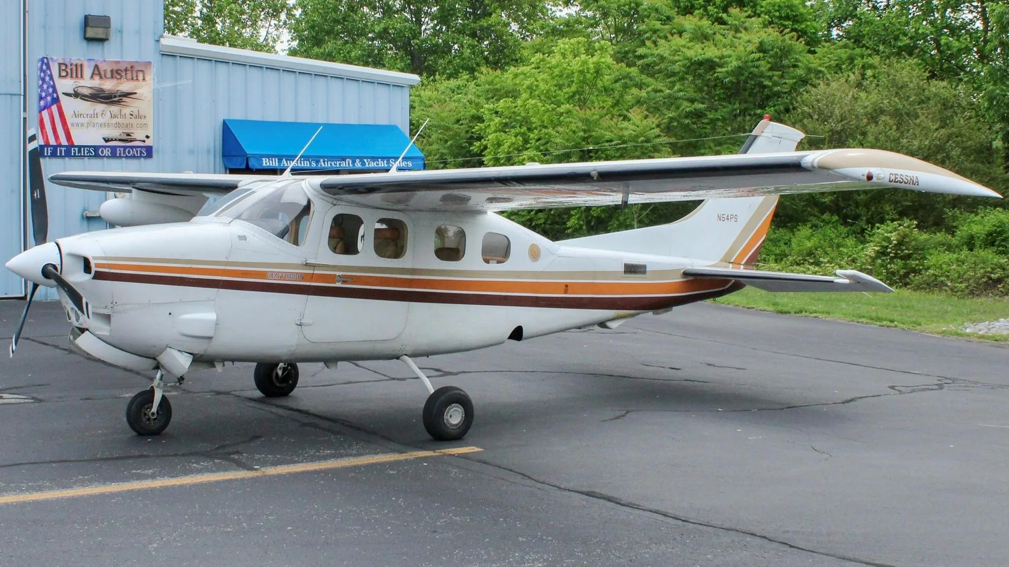 Exterior view of a 1980 CESSNA P210N, N54PS.
