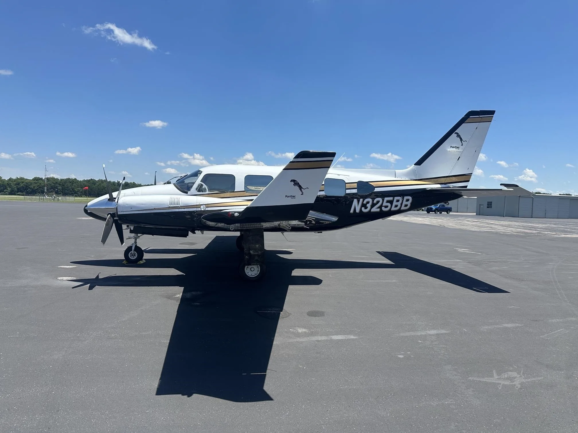 Exterior view of a 1975 PIPER NAVAJO CR, N325BB.