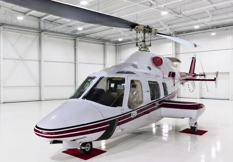 Exterior view of a 1994 BELL 230.
