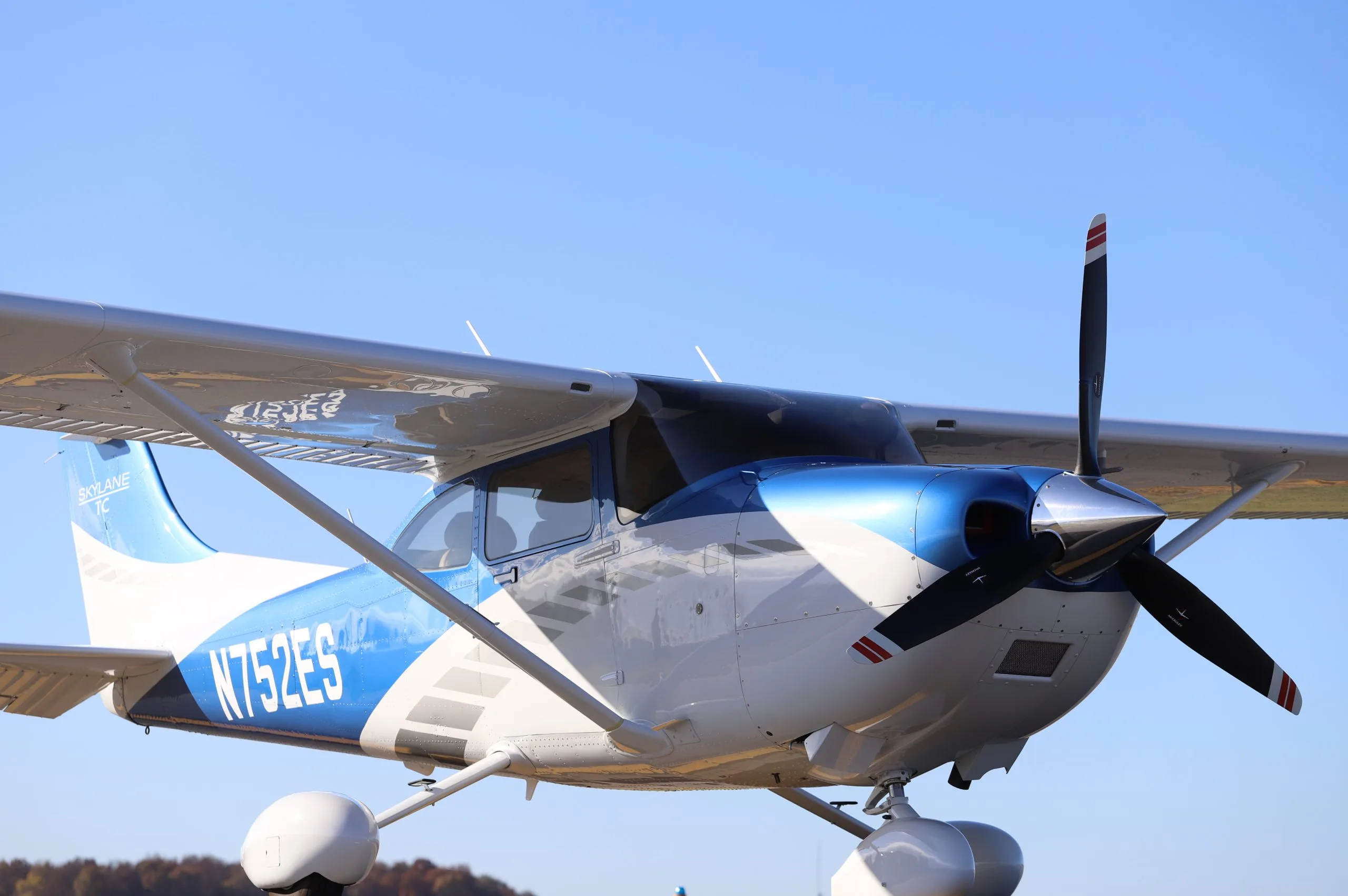 Marketing image of a 2023 Cessna TURBO 182T SKYLANE.