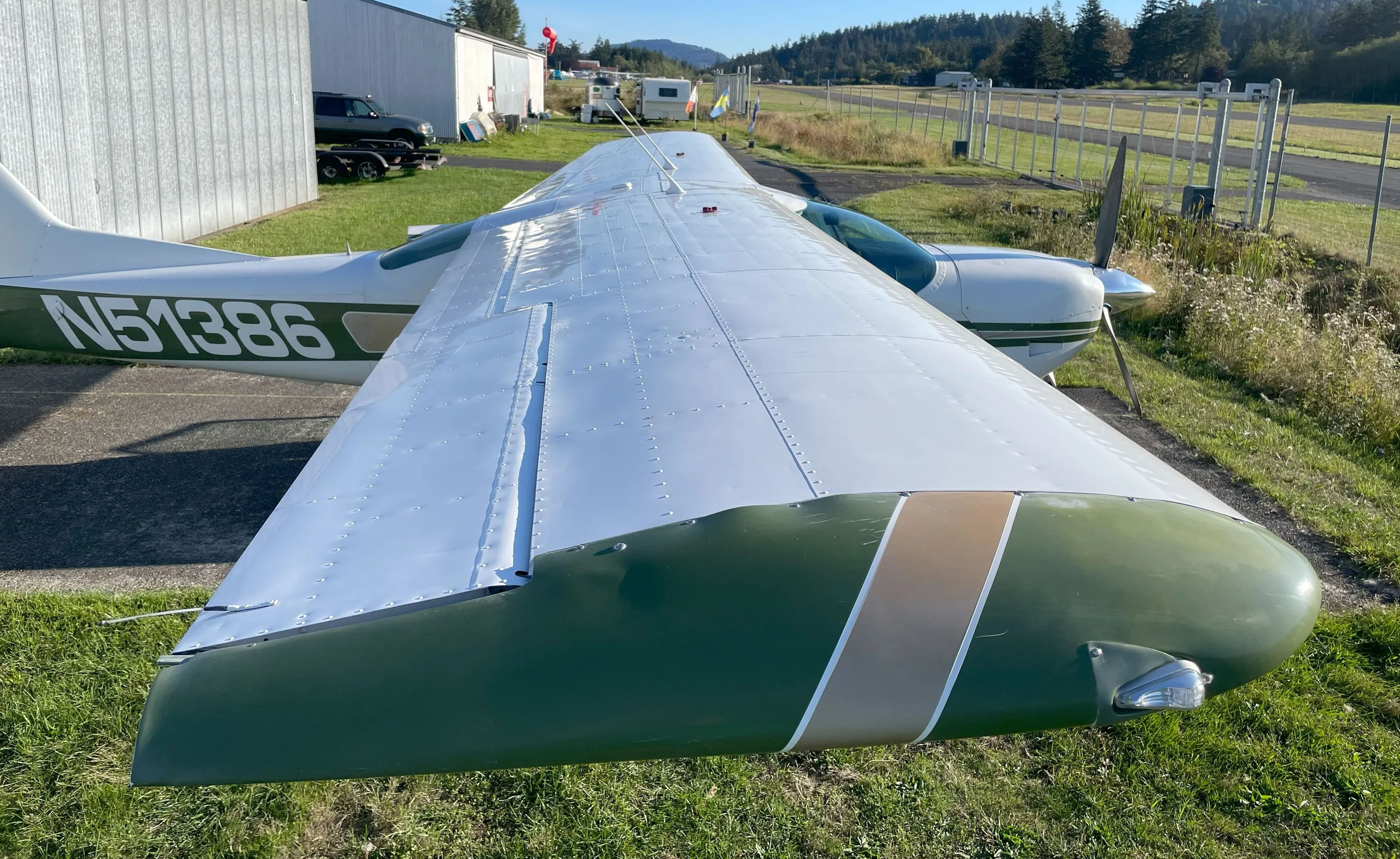 Exterior view of a 1977, N51386.