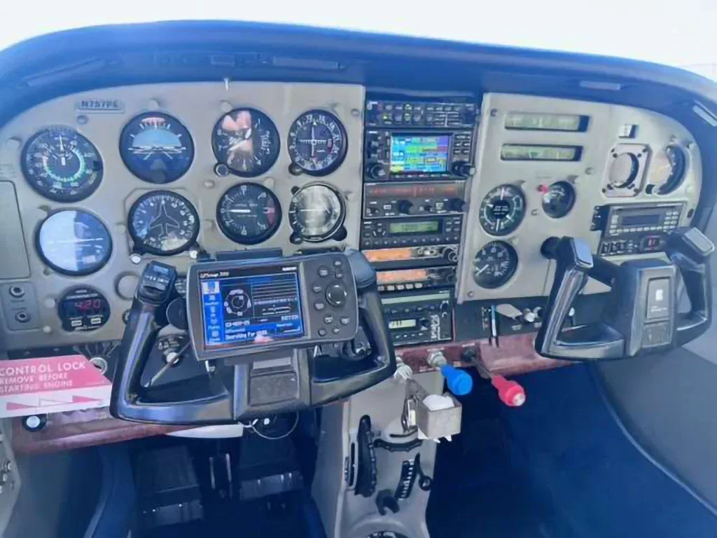 2001 Cessna Turbo Skylane T182T