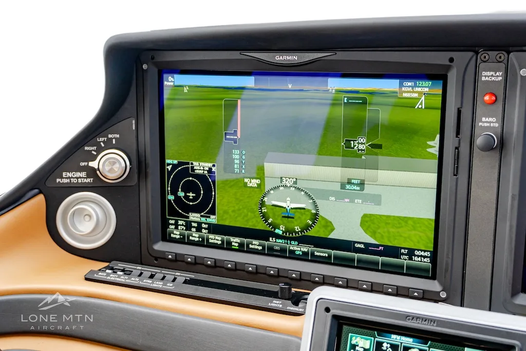 Avionics suite of a 2026 Cirrus SR20 G7+ Premium.