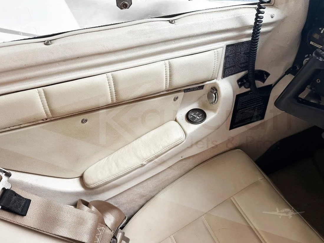 Cabin interior of a 1980 MOONEY M20K 231.