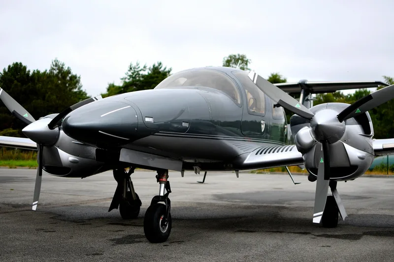 Exterior view of a Diamond DA-62-168 HP.