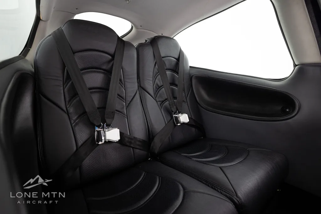 Cabin interior of a 2005 Cirrus SR22 G2 GTS.