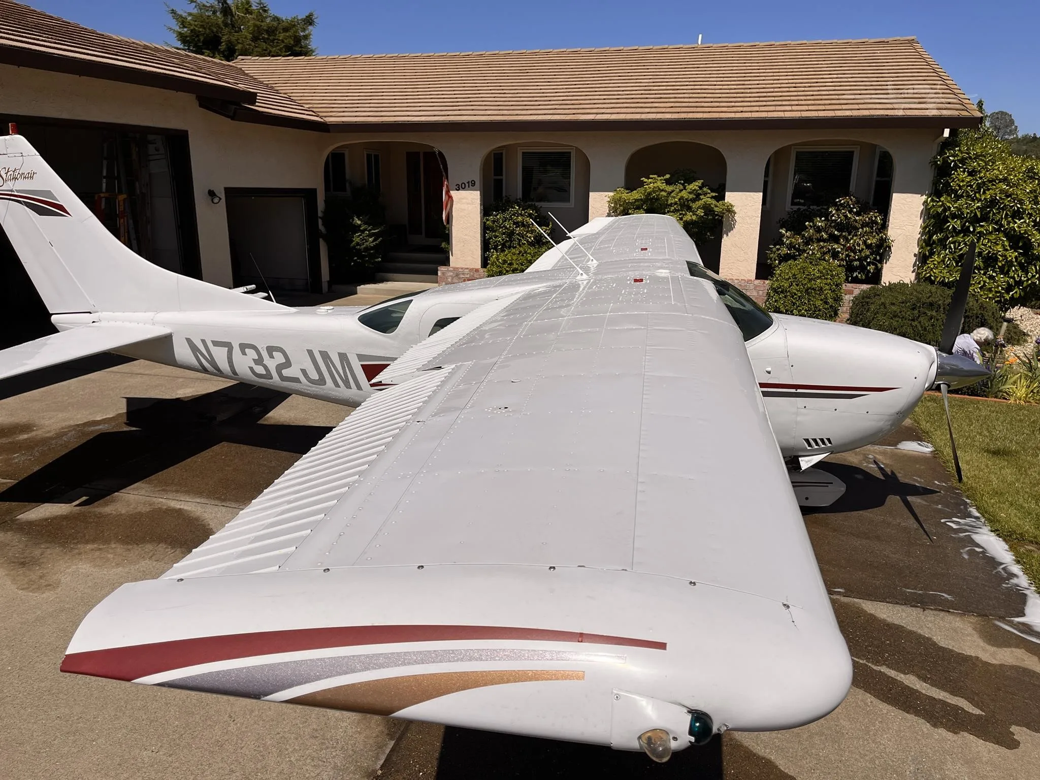 Exterior view of a 1979 CESSNA U206G STATIONAIR II, N732JM.