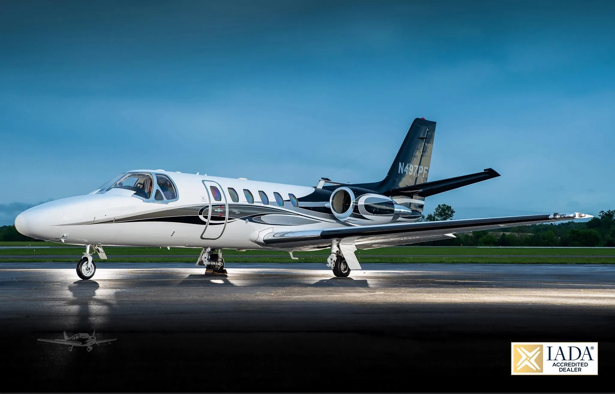 Exterior view of a 2001 CESSNA CITATION BRAVO, N497PF.