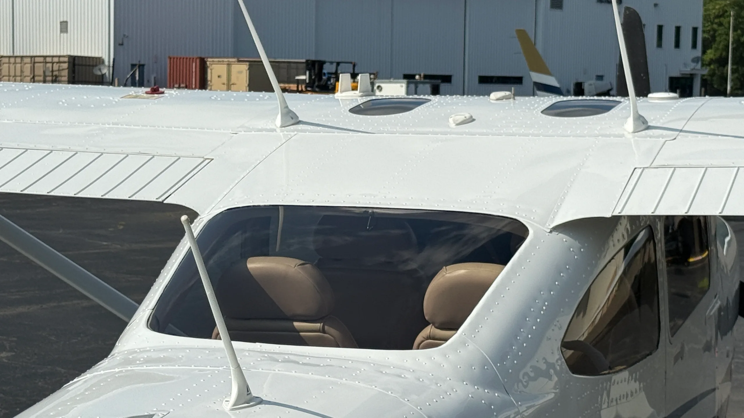 Exterior view of a 2010 Cessna 182T Skylane, 18282212, N981MR.