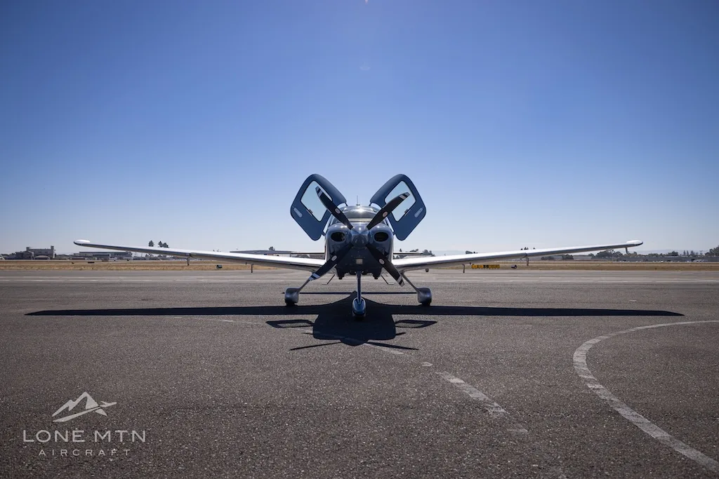 Cabin interior of a 2025 Cirrus SR22T G7.
