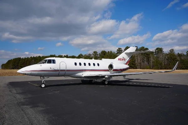 Exterior view of a 2009 Hawker 900XP.