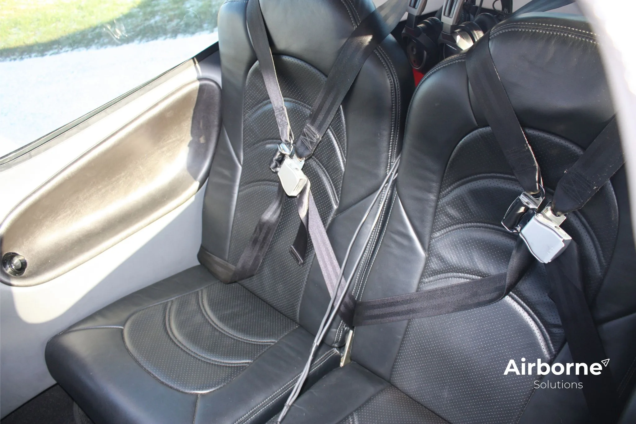 Cabin interior of a 2007 Cirrus SR22 G3 GTSx.