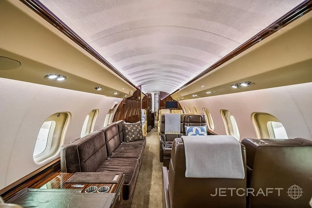 Cabin interior of a 2013 BOMBARDIER GLOBAL 6000.