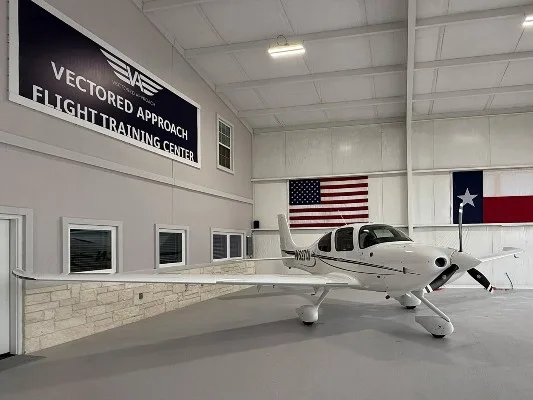 Exterior view of a 2019 Cirrus SR20, N627CN.