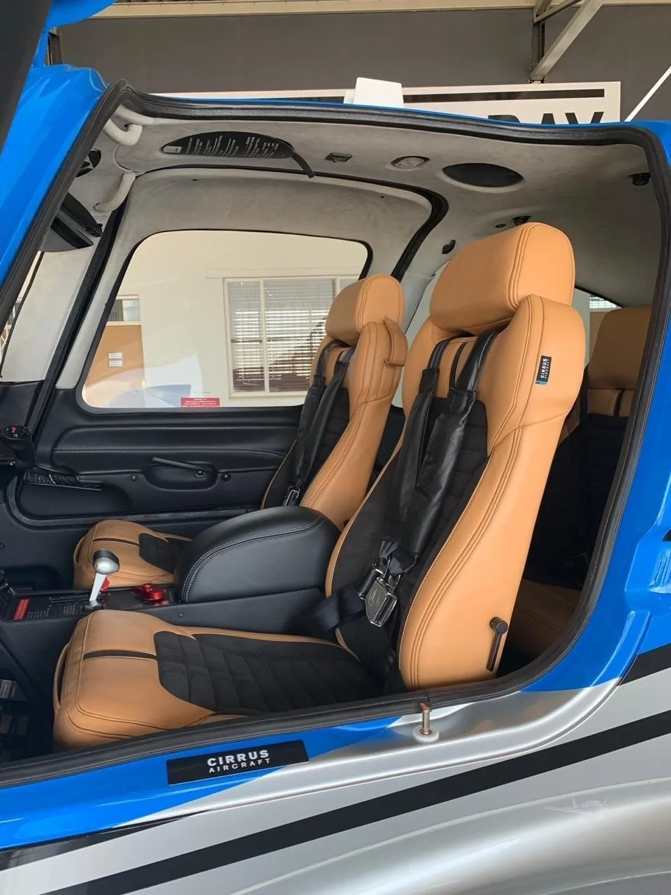 Cabin interior of a 2019 CIRRUS SR22-G6.