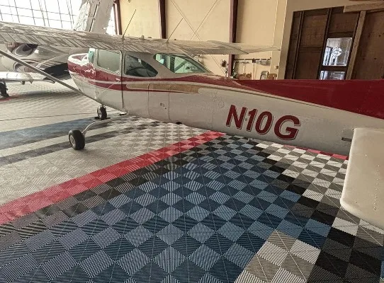 Exterior view of a 1979 Cessna TR182RG, N10G.