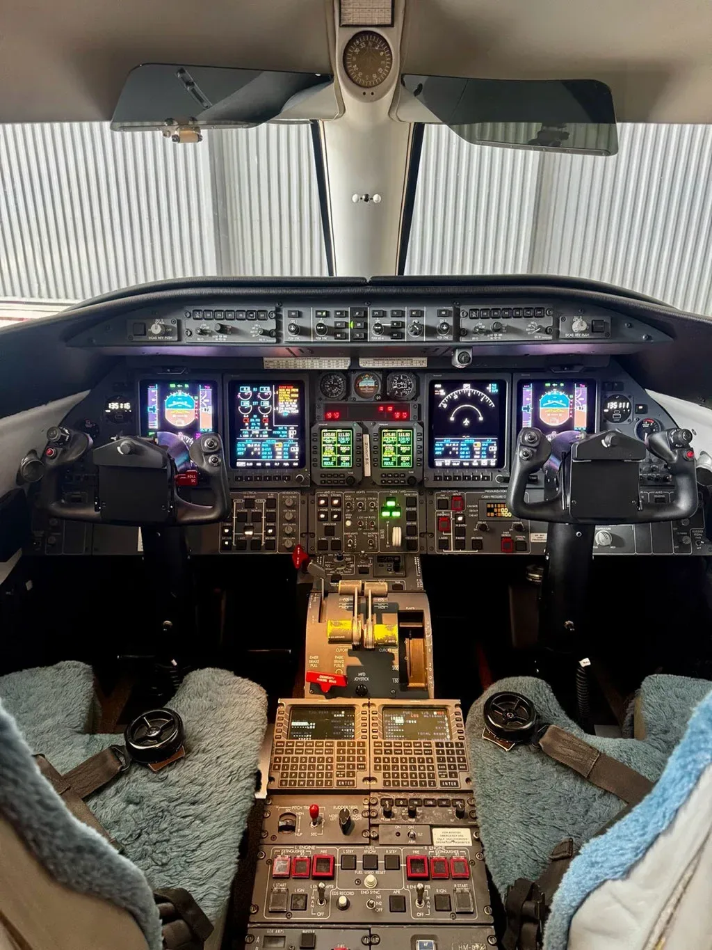 Cockpit and instrument panel of a 2008 Learjet 45 XR.
