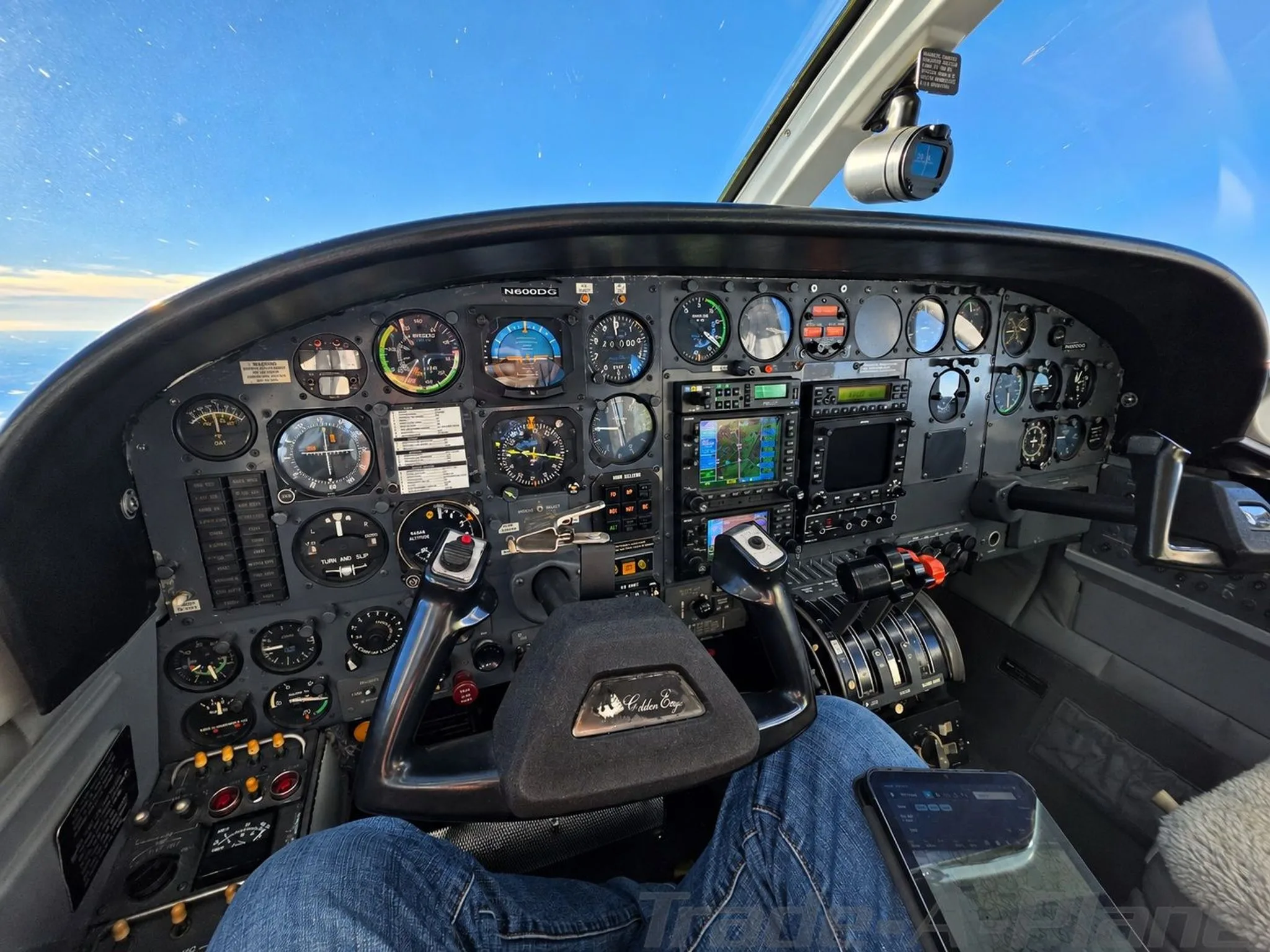 Cockpit and instrument panel of a 1981 CESSNA 421C.