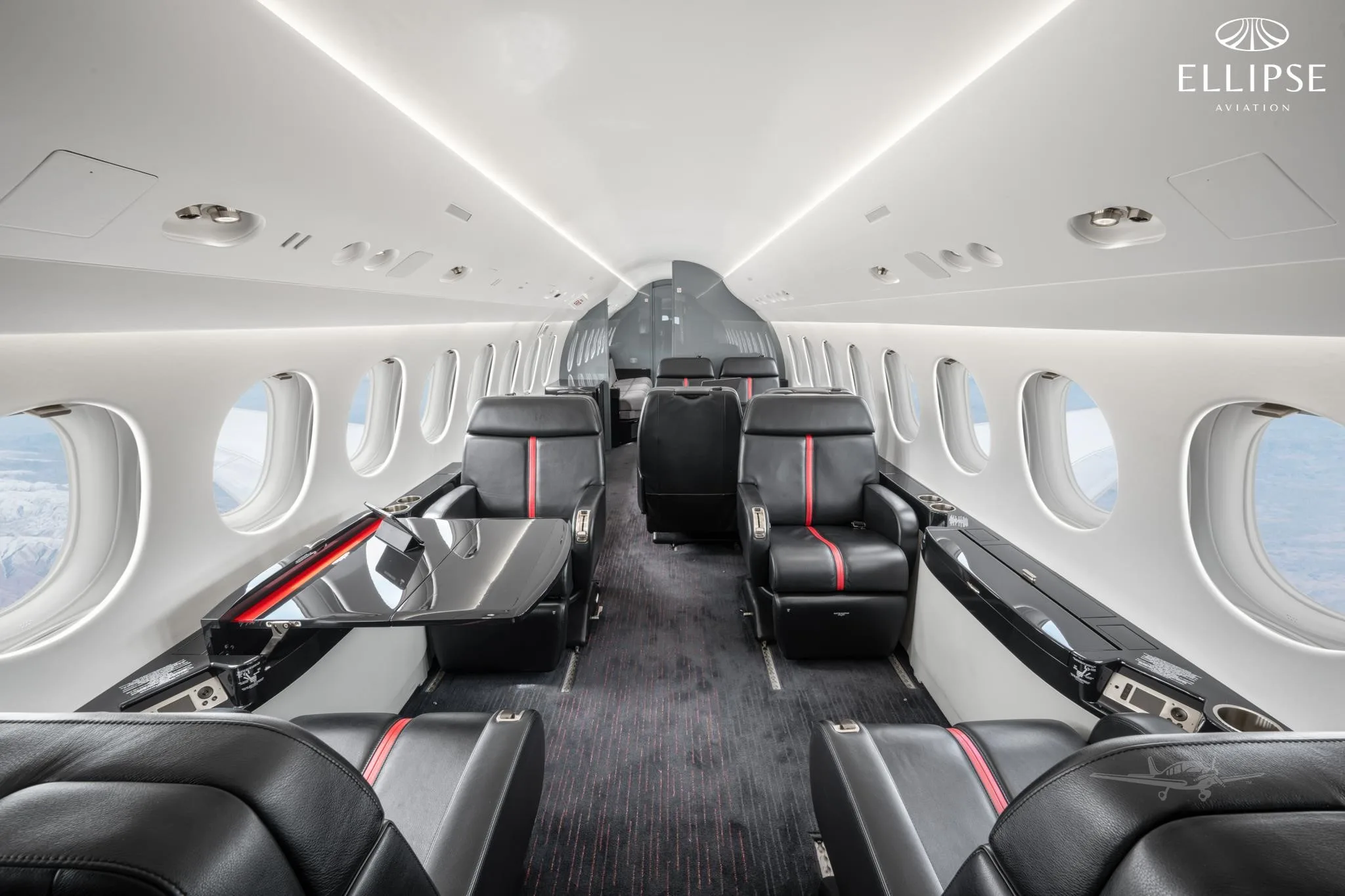 Cabin interior of a 2011 DASSAULT FALCON 7X EASY II.