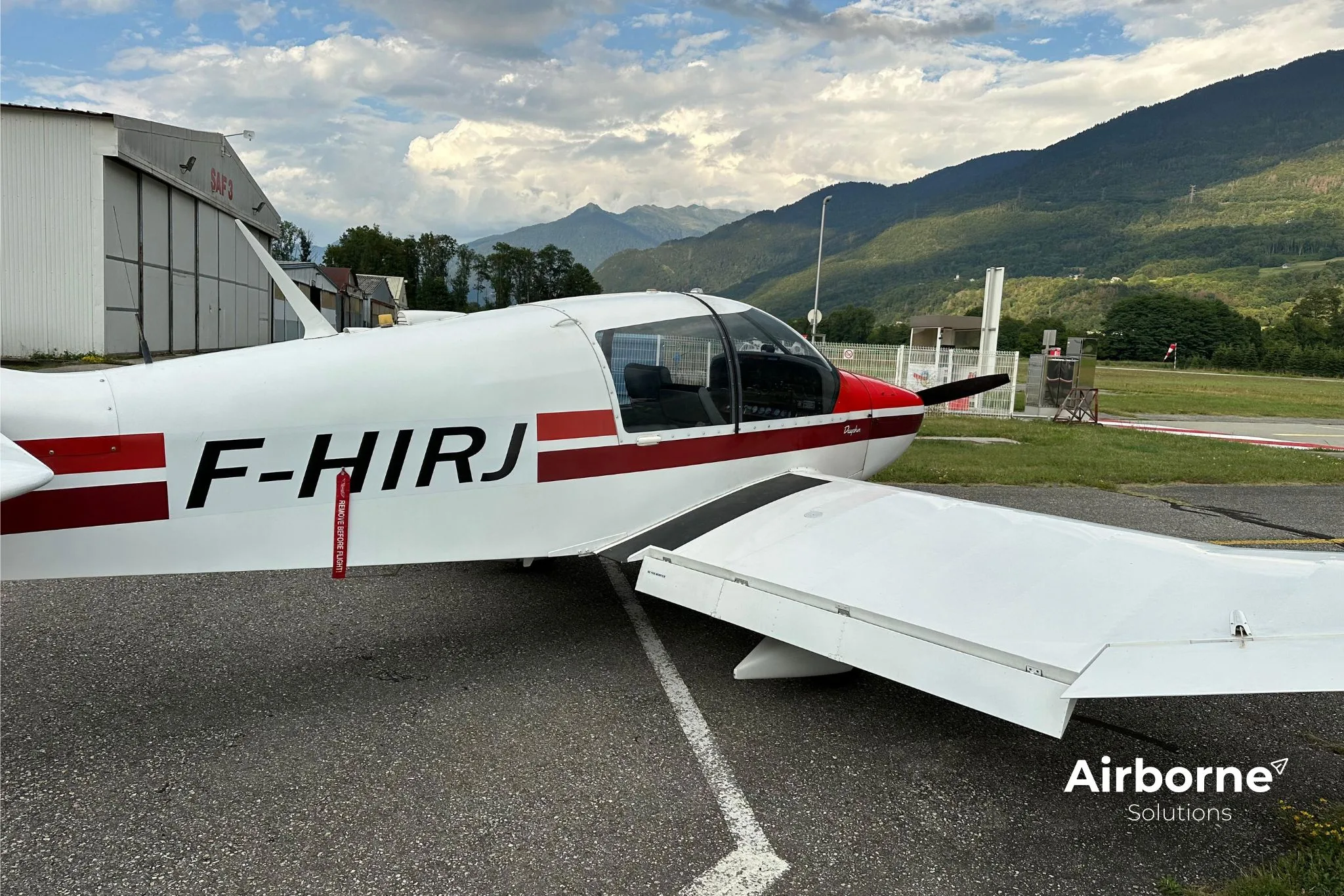 Exterior view of a 1981 Robin/ Apex DR400-120.