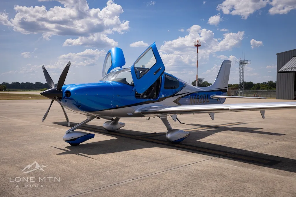 Cabin interior of a 2025 Cirrus SR22T G7+.