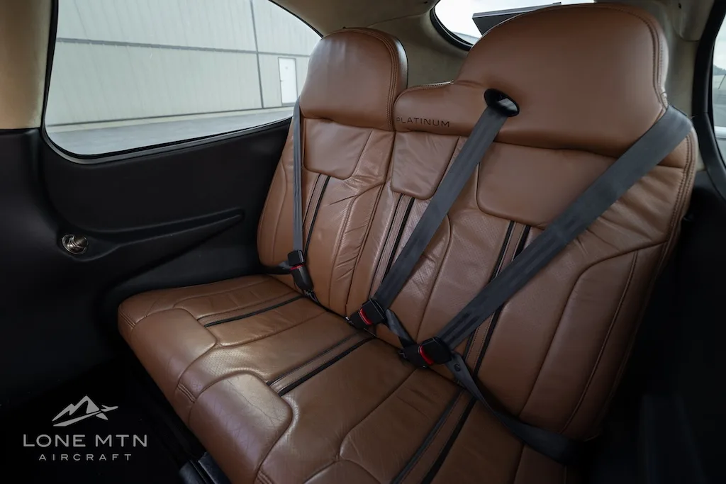 Cabin interior of a 2014 Cirrus SR22T G5 GTS.