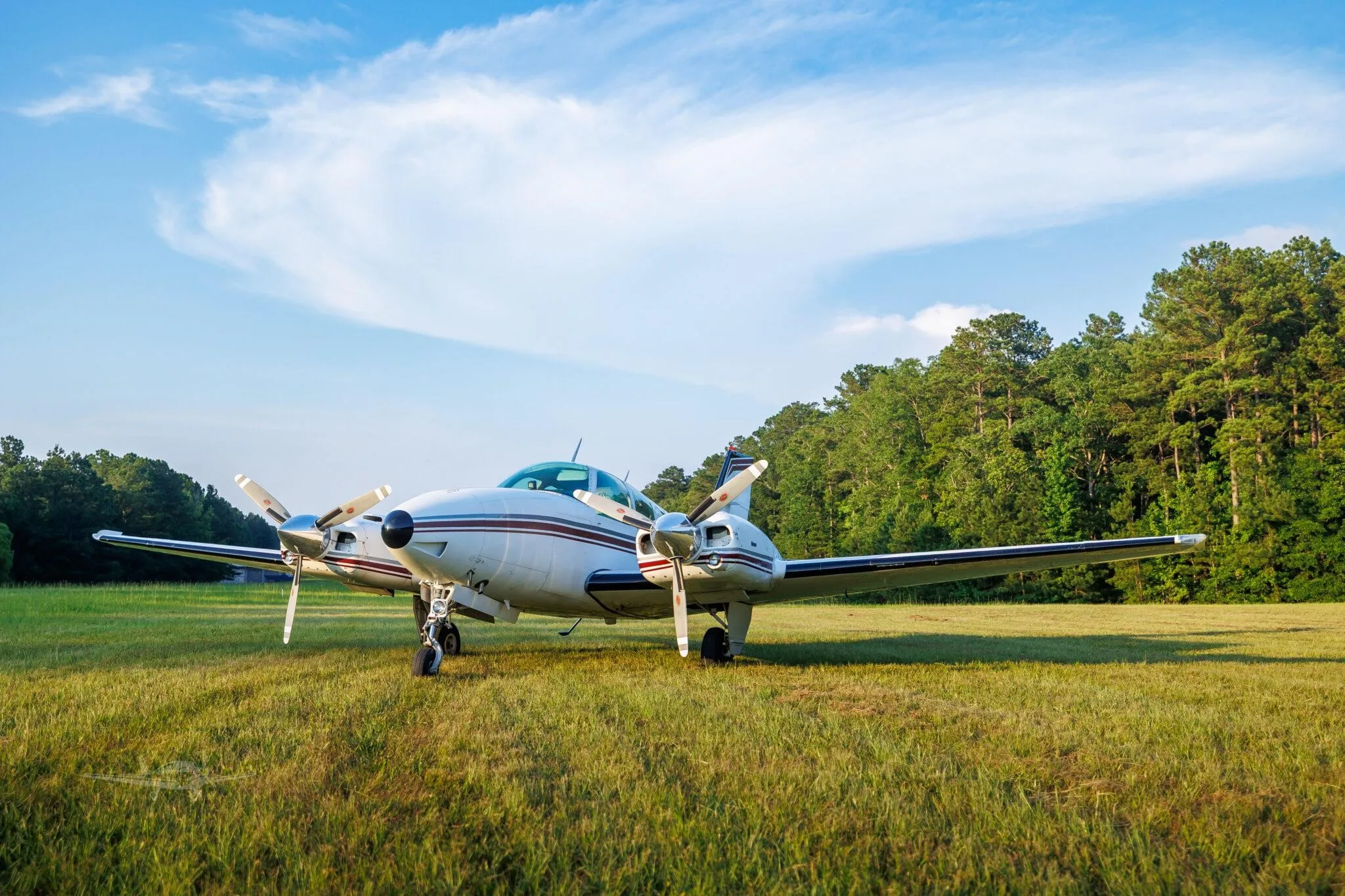 Exterior view of a 1977 BEECHCRAFT 58 BARON, N23589.