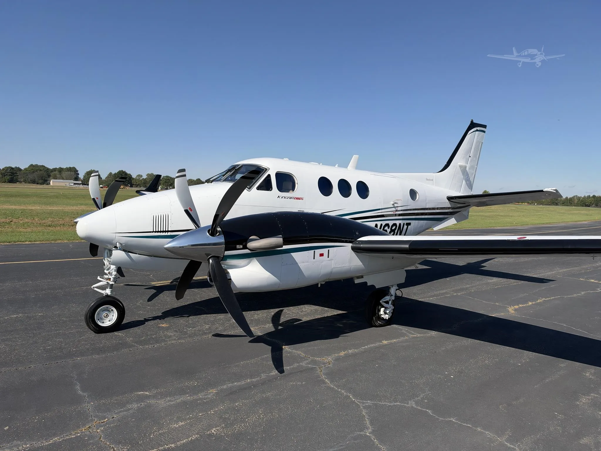 Exterior view of a 2013 BEECHCRAFT KING AIR C90GTX, N68NT.