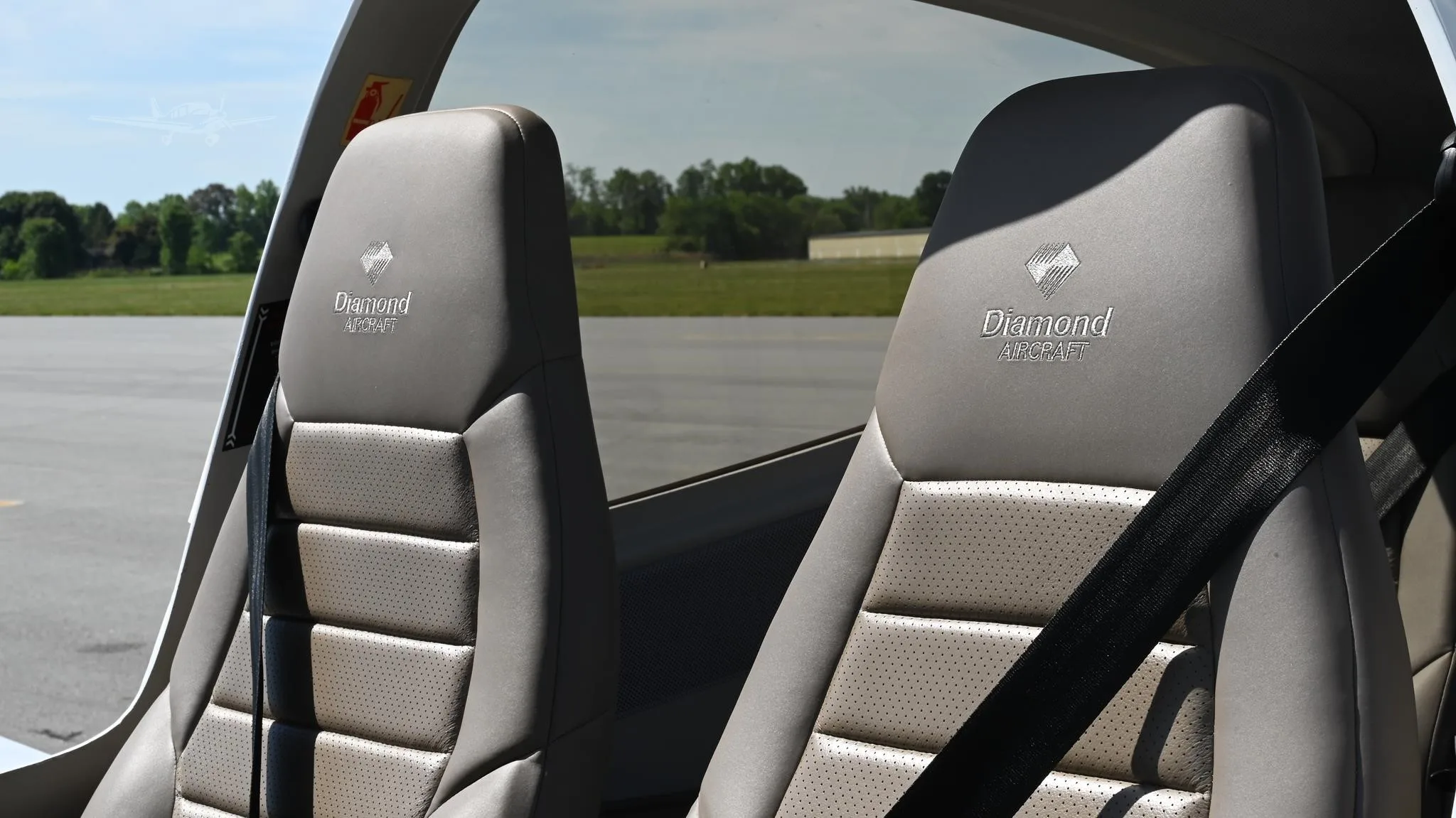 Cabin interior of a 2019 DIAMOND DA40 NG.