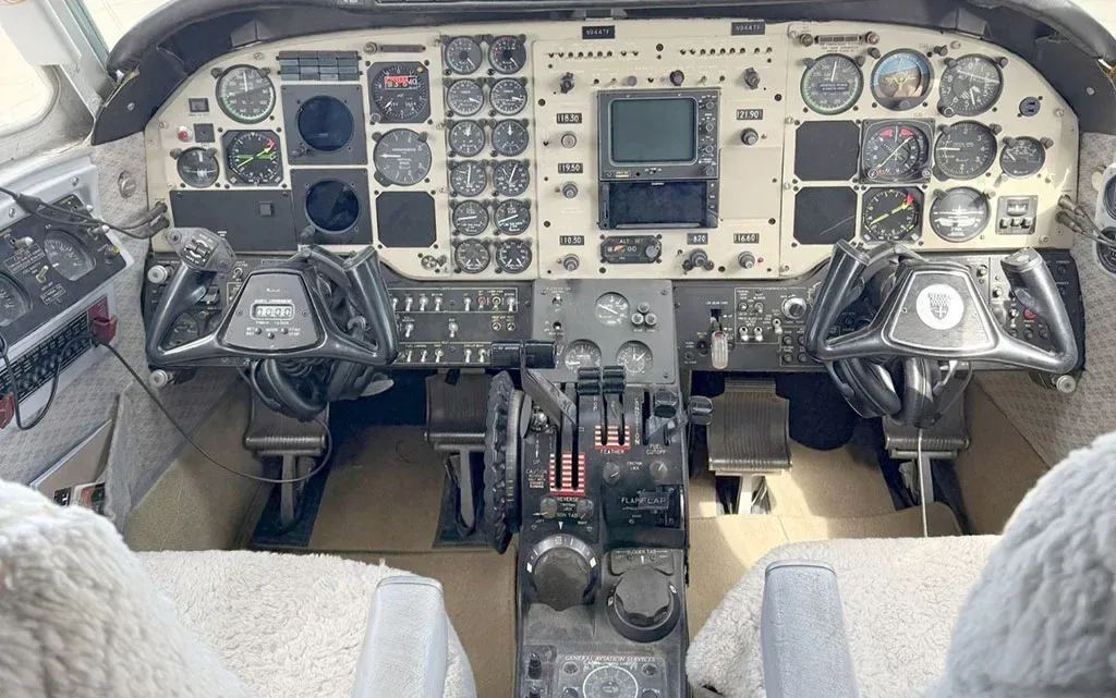 Cockpit and instrument panel of a 1976 Beechcraft King Air.
