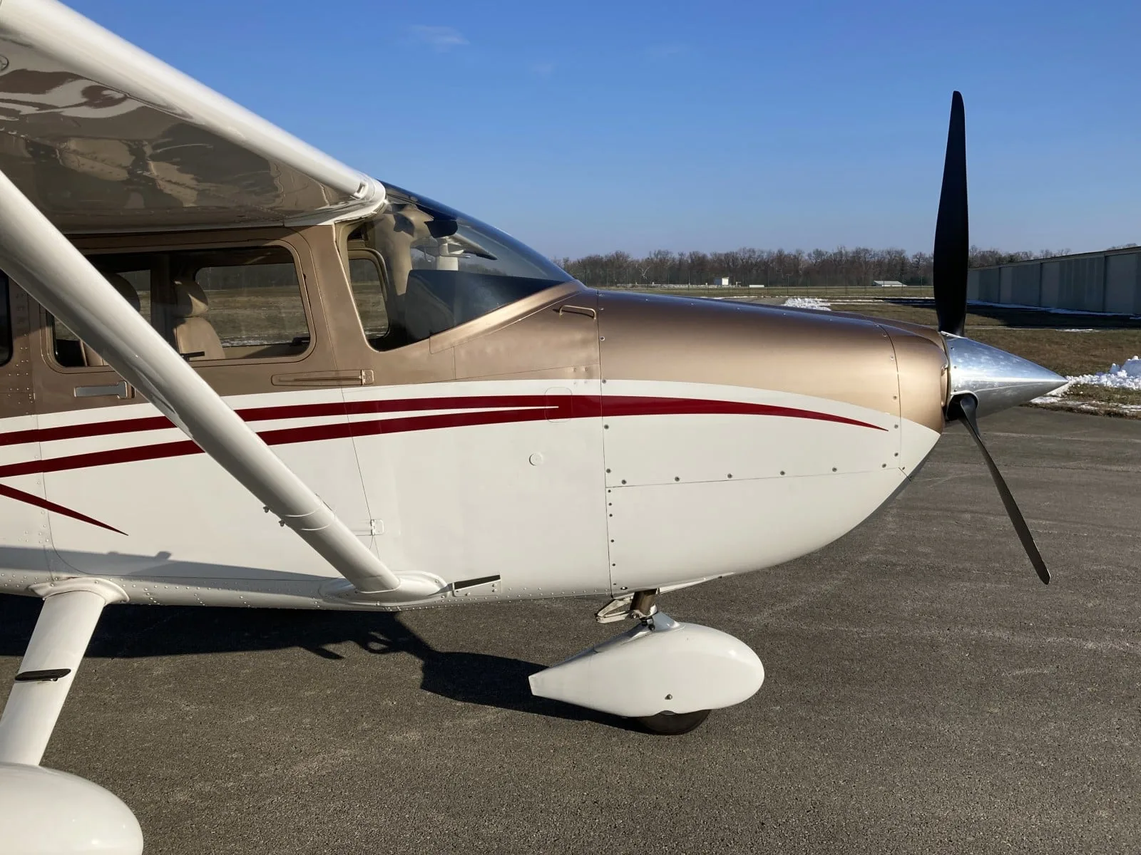 Cessna 182T - N17YR